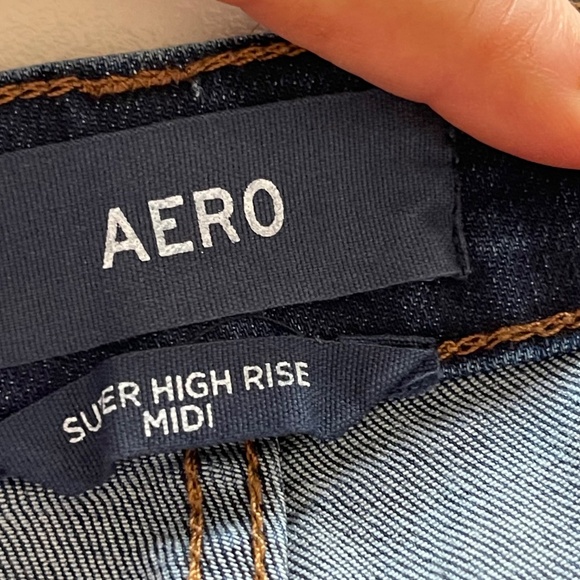 Distressed Jean shorts - Picture 4 of 5